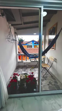 Casa Colonial Jardin - Cozy Retreat Near Pereira Отели в г. Доскебрадас