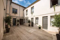 Hôtel le Chantilly Hotels in Vineuil-Saint-Firmin