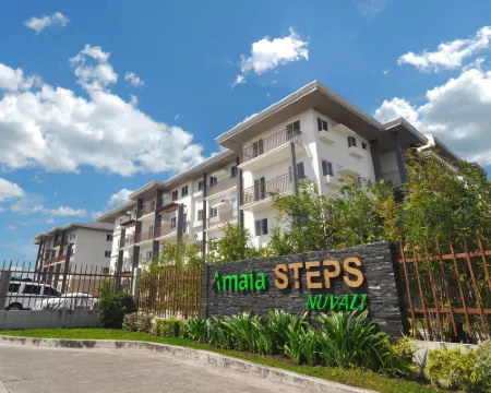 Modern Simplicity: Cozy @Nuvali Hotels in Calamba