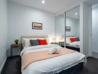Modern 1BR Apt Near Swinburne & Glenferrie Rd 霍索恩區酒店