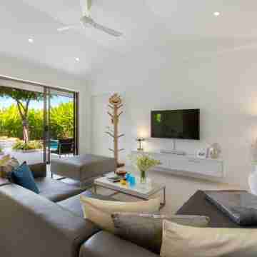 Villa White Orchid Samui Rooms