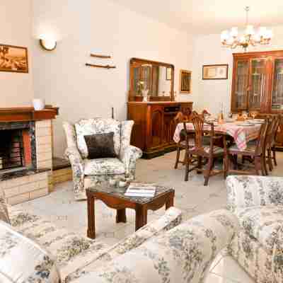 Mediterranean l Villa Dining/Meeting Rooms