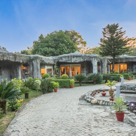 Bellmont Caves Resort and Spa, Corbett