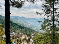 Cozy 1BHK | Mountain View | Near Mall Road - parking