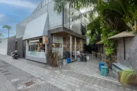 The Lima Ocean Suites Pererenan - Kondo