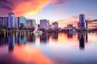 15 min away from - Universal Studios! -Cozy Studio - Condos
