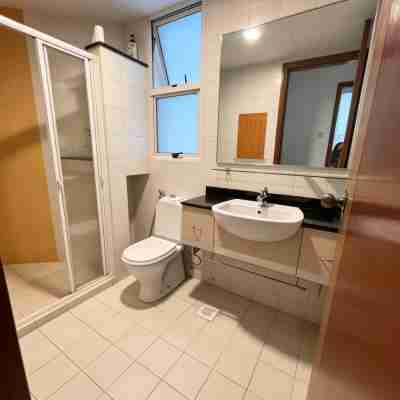 Compass heights Rooms