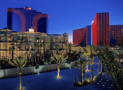 6. 리오 호텔 & ..