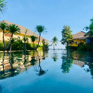 Villa Phra Chan Resort Отели рядом с достопримечательностью «Здание из красного кирпича Tuek Daeng»