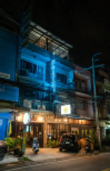 アナザー ハイ アウェイ ホステル バンコク バンクルアイのホテル