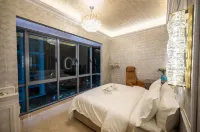 Regis by Ritz, Imago Mall Loft B