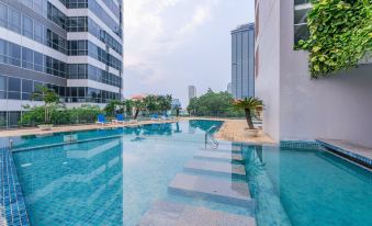 CaNi Apartments on the Han River in Da Nang