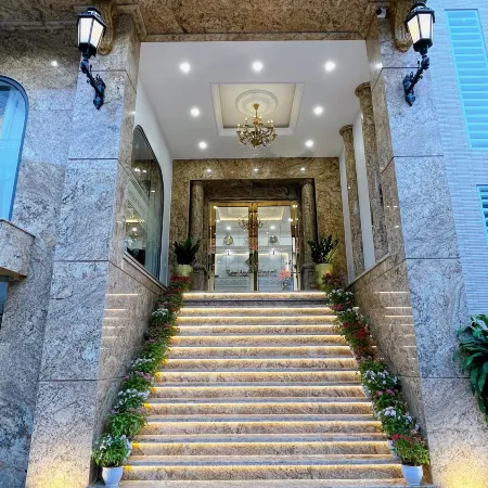 Senior Hotel 2 Отели в г. Кан То