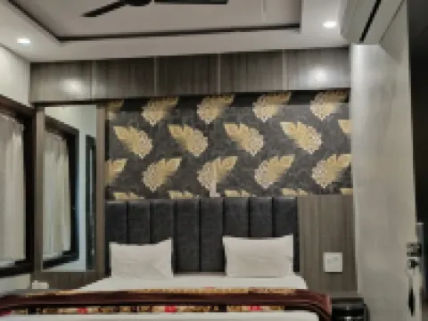 Shree Radhe Palace Hoteles en Distrito de Datia