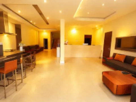 Sakura Hotel โรงแรมในโพนสะหวัน