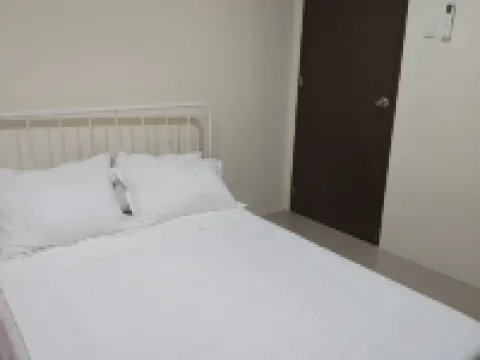 Gooley HomeStay Hotels in Sibulan