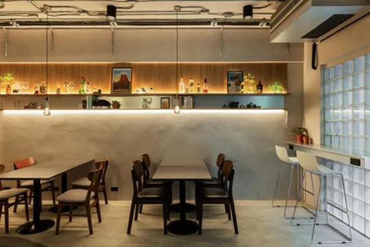 รูปภาพของเดอะดิสทริค เอกมัย