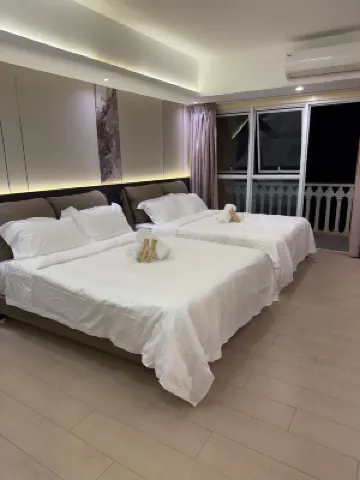 Venice Luxe Condo (Maximum 3 Adults+Kids) w/65"TV Philippine Veterans Museum周辺のホテル