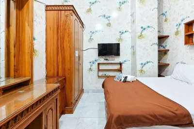 Queen Residence Ancol RedPartner โรงแรมใกล้โอเชียน อีโคพาร์ค อันกอล