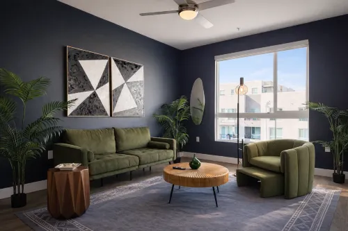 Chic Stay 10 Min to Disneyland w/Pool, Gym&Parking - Homestays