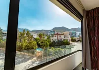 City Centre Apartment Templos by HolidayKeys