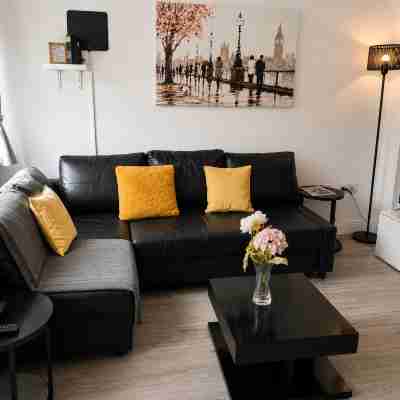 Modern 2-Bed, 2-Bath Bungalow Rooms