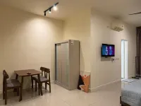 Cozy Nest 4-5pax Studio Near UTM/ Paradigm/ JB - parking