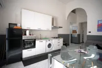 70 sqm market house 2 min from the Central Station - - 2 Yıldız