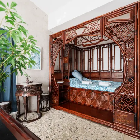 Haiyuege | 180° Oceanfront Private Villa Steps to Beach Free Parking