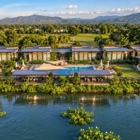 The Getaway Lakeside Resort - Laguna