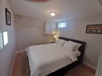 Cozy Private space in Whitby (2 beds +1 sofa bed) - 홈스테이