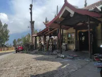Yoschi's Hotel