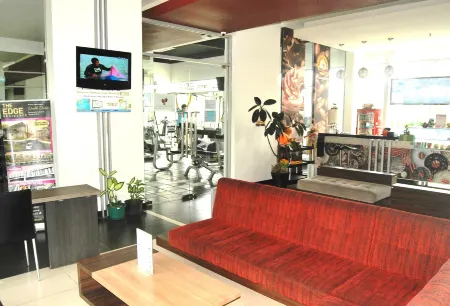 High Livin Apartment Baros Отели в г. Ngamprah