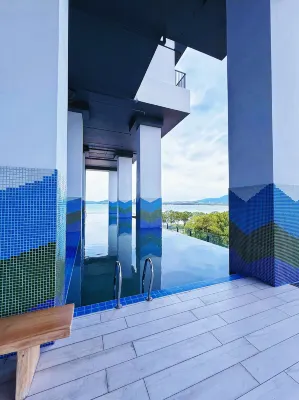 Home by the Sea BAY  SUITES - Beach
