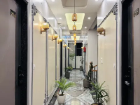 Knight Oasis Hotels in Sikar