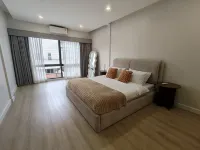 Ekkamai 5BR Town house | Private Onsen | Bangkok VVBKK35 - Bungalows