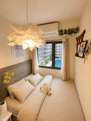 Family Suite 1 Bedroom near MOA Mall of Asia and NAIA - Feliz Maison Dos - balcony