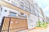 Leshwa Executive 1 bed with indoor heated pool. - Airport Shuttle