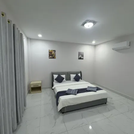 Rosi Guesthouse & Coffee3 Отели рядом с достопримечательностью «Храм Ват Леу»