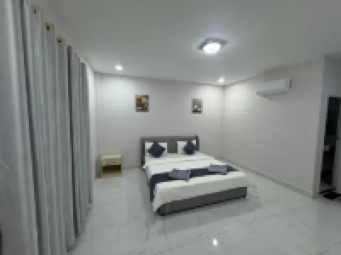 Rosi Guesthouse & Coffee3 Hotels near Sihanoukville Autonomous Port