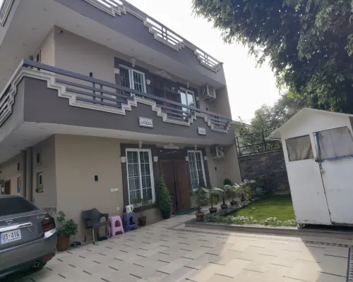 RU YI HOTEL(SMC-PRIVATE) LIMITED Отели рядом с достопримечательностью «Торговый центр Centaurus»
