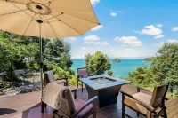 Exclusive Jacuzzi Suite - Ocean Views & Beach Hotels in Motueka