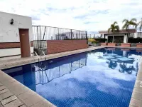 BGC Mckinley City Center Apartments - Swimmingpools