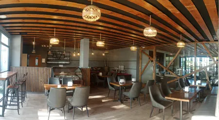 Lagoon Lodge Отели в г. Хитхадхоо