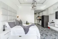 Soderberg by J&J |Studio near airport w/pool & gym - 홈스테이