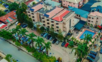 DEES HOTELS APARTMENTS AND SUITES