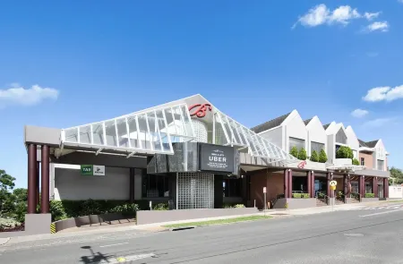 homeaway burwood Отели рядом с достопримечательностью «Королевские ботанические сады»