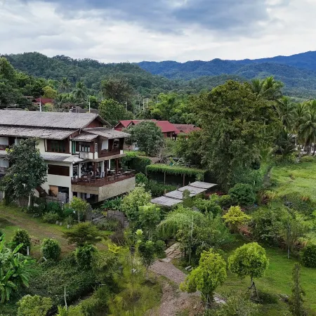 Sang Poy Cottage