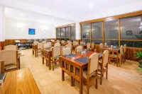 SPARROW CHIMINDA A-HERITAGE HOTEL MIDDLE PELLING - breakfast