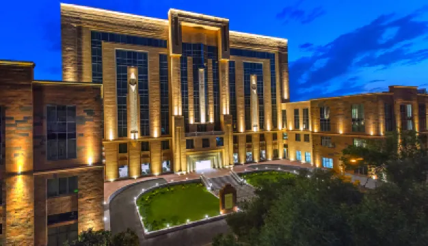 Ani Grand Hotel Yerevan Hotels near Yerevan Vernissage
